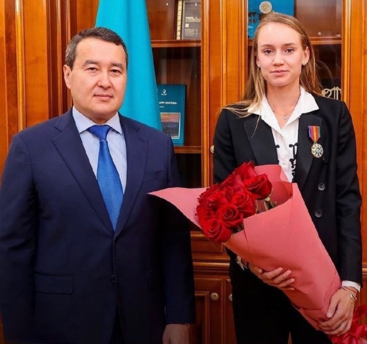 对中场的控 对中场的控